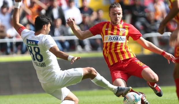 Kayserispor galibiyeti unuttu!