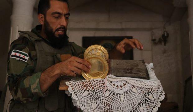 Resulayn’da SMO askerleri Ortodoks Kilise’sinin güvenliğini sağlıyor