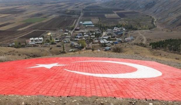 Türk bayrağının adını 'Barış Pınarı' koydular