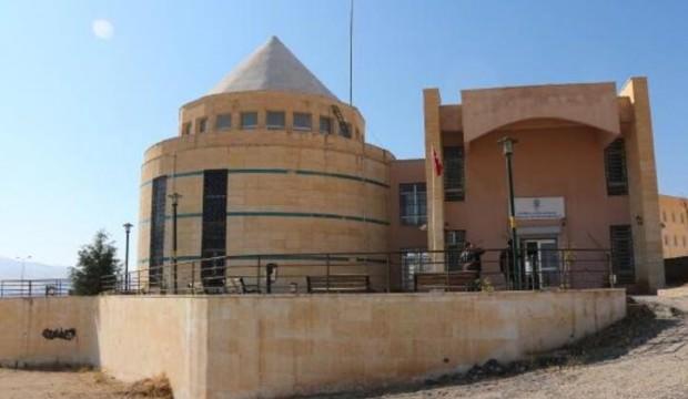 3 bin 300 nüfuslu Hasankeyf'e 12 bin kitaplık kütüphane