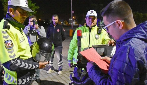 Anneden Kask Takmayan Ogluna Ilginc Dogum Gunu Surprizi Guncel Haberleri