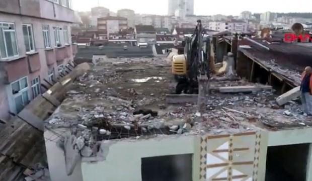 İstanbul'da görenler inanamadı! Binanın çatısına yerleştirdiler
