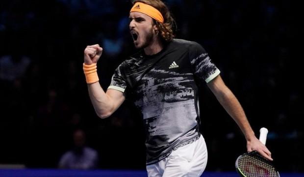 ATP Finalleri'nde şampiyon Tsitsipas!