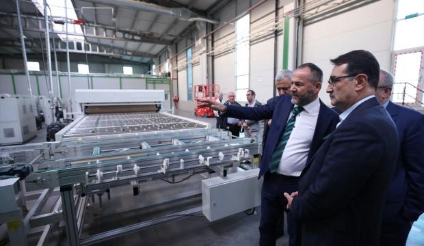 Bakan Dönmez: Türkiye yenilenebilir enerjide merkez olacak