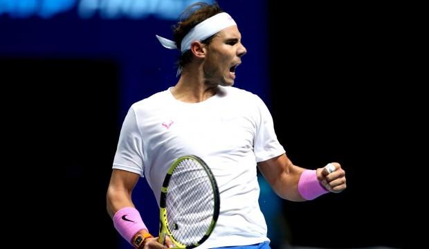 Nadal'dan Medvedev'e karşı müthiş geri dönüş!