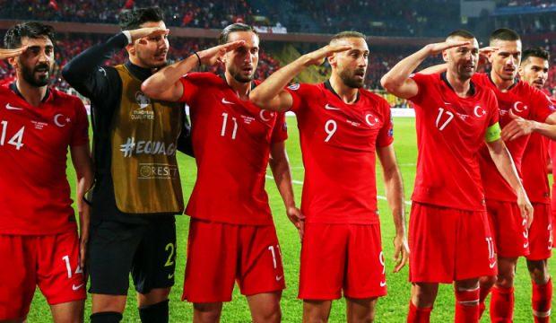 Real Madrid, Milli yıldızı izlemeye geliyor!