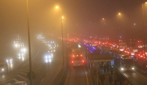 İstanbul'da yoğun sis etkili oldu!