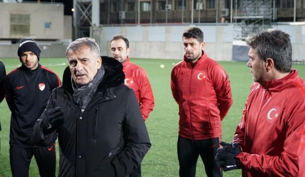 Şenol Güneş'ten, Ümit Milli Takımı'na destek