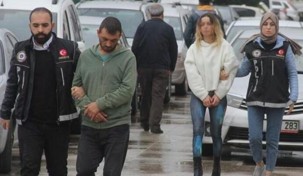 Moldovalı kadın kurye Adana'da yakalandı!