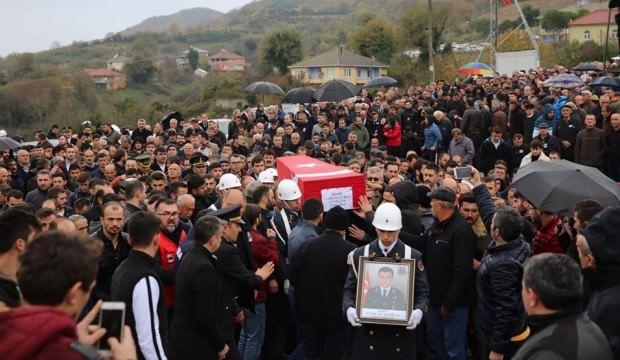 Şehidin annesinden yürek burkan sözler: Gitme oğlum...