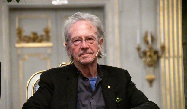 Kosova, Peter Handke'yi ''istenmeyen kişi'' ilan etti
