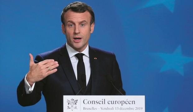 Macron emekli maaşından vazgeçti!