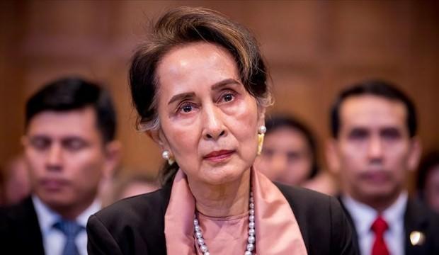 Nobel ödüllü Myanmar lideri Suu Çii soykırımı inkar etti