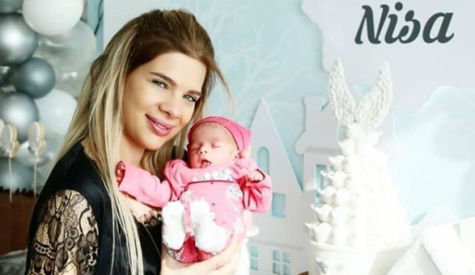 Sihirli Annem In Tugce Si Damla Ersubasi Kizinin Yuzunu Ilk Kez Gosterdi Magazin Haberleri