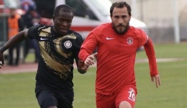 Ümraniyespor 3 puanı tek golle aldı