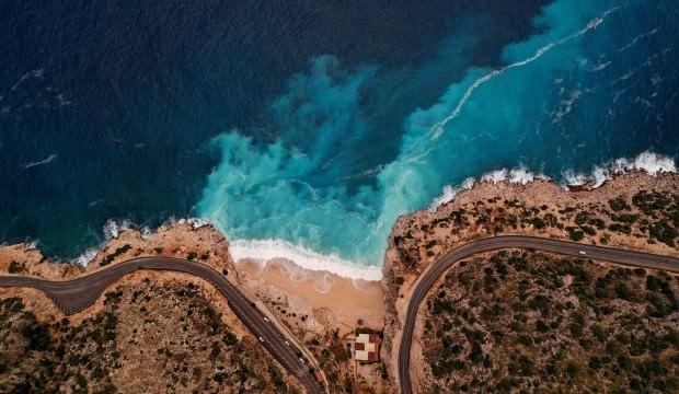 Antalya'nın dünyaca ünlü Kaputaş plajında görsel şölen