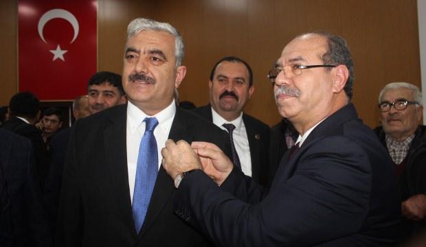 chp li ve sp li iki belediye baskani ak