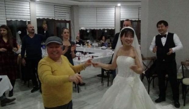 Çinli çifte Türk usulü düğün