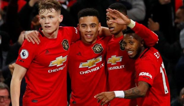 Manchester United kötü gidişe 4 golle 'dur' dedi!
