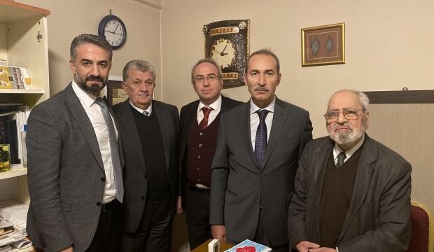Şair ve mütefekkir Sezai Karakoç’a fahri doktora unvanı verildi