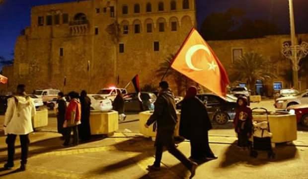 Trablus'ta ateşkes havai fişeklerle kutlandı!