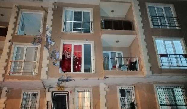 İstanbul'da korkunç olay! Apartmana ok gibi saplandı