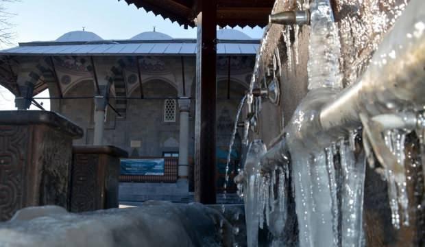 Doğu Anadolu buz kesti: Erzurum, Ağrı ve Kars eksi 20’leri gördü