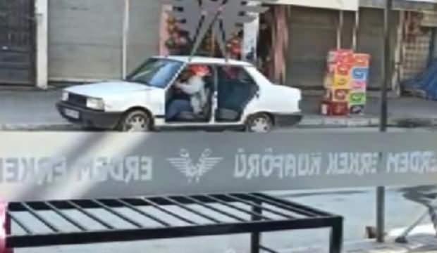 Görenler şaşkına döndü! İki kapısı olmadan trafiğe çıktı