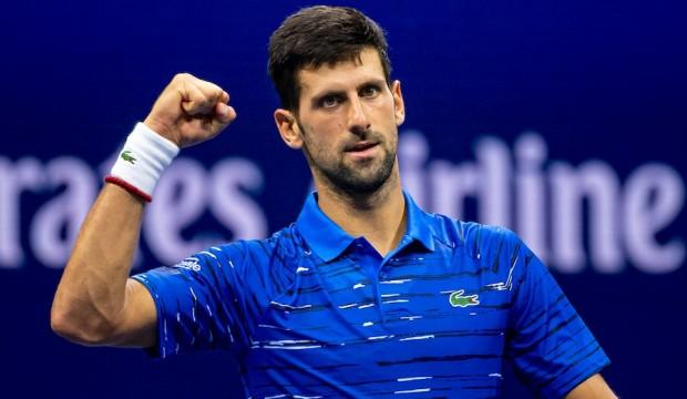 Djokovic ve Barty 3. tura yükseldi