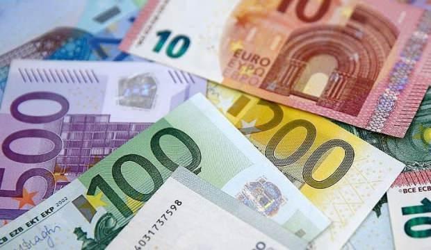 İspanya'da memur maaşlarına yüzde 2 zam
