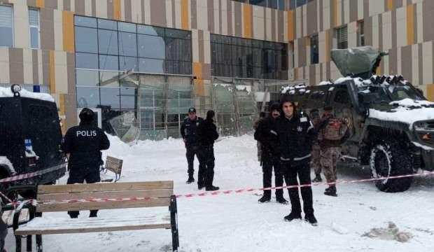 Van Eğitim ve Araştırma Hastanesinde göçük: 9 yaralı
