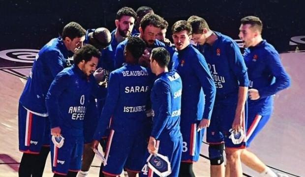 Anadolu Efes, Kızılyıldız deplasmanında