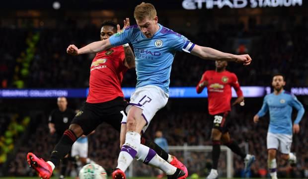 Manchester City derbiyi kaybetse de finale yükseldi!