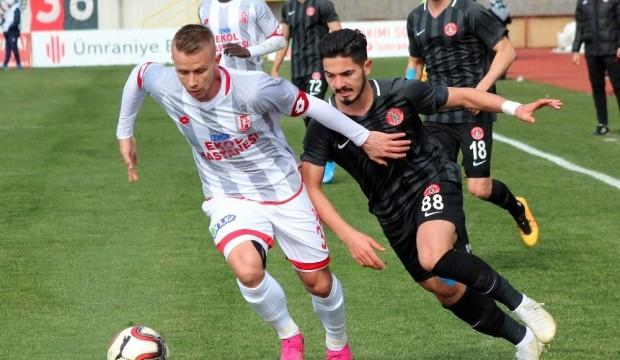 Balıkesirspor deplasmanda coştu!