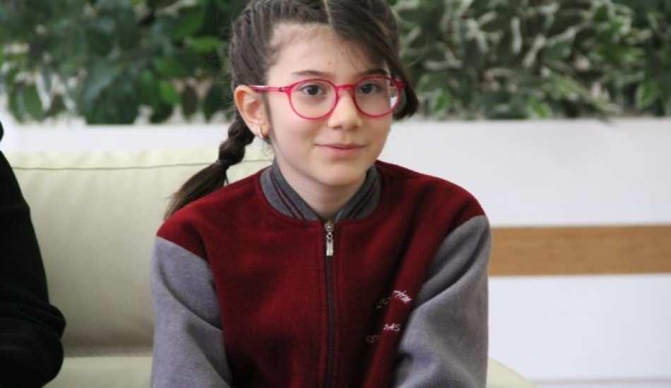 4. sınıf öğrencisi Elanur Akıncı, matematikte dünya 1.’si oldu! Elanur Akıncı hangi okulda?