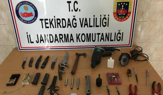 Evin içinden uçaksavar mermisi çıktı