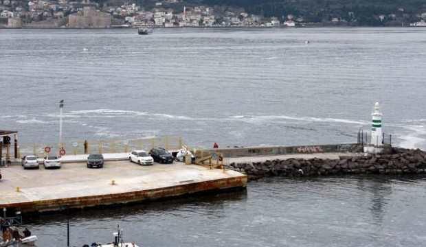 Çanakkale Boğazın'da korkutan görüntü! Ne olduğu daha bilinmiyor