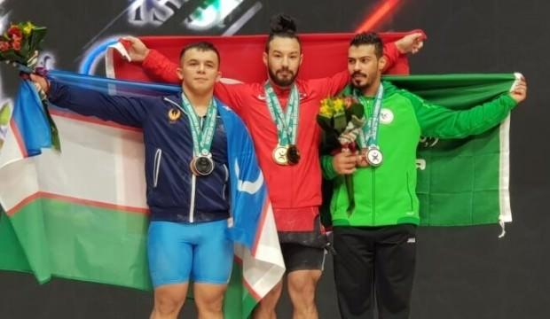Daniyar İsmayilov, Özbekistan'da 3 altın madalya kazandı