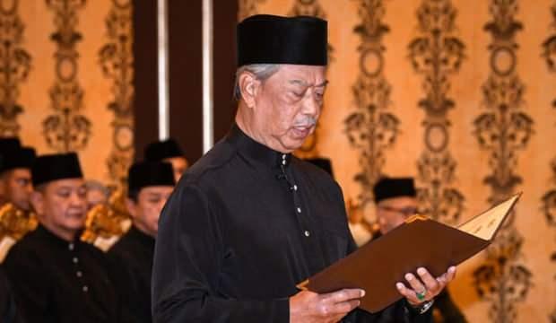 Malezya'nın yeni Başbakanı Muhyiddin Yasin yemin edip görevine başladı