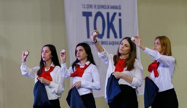Ucuz konut için kura çekildi!