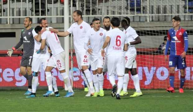 Ümraniye, İzmir'den mutlu döndü!