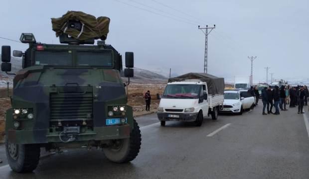 Terör saldırısında yaralanan gümrük personeli şehit oldu