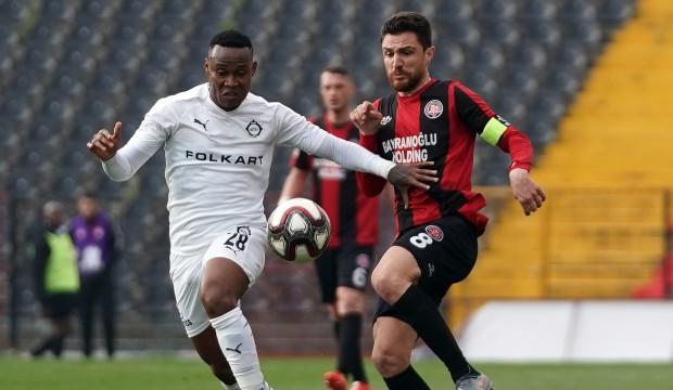 Altay bir puanı uzatmalarda kurtardı!