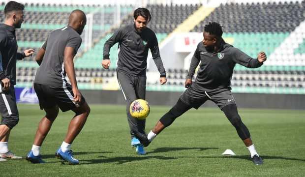 Yukatel Denizlispor'un antrenmanları 30 Mart'a ertelendi