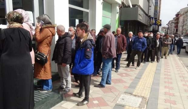 Ne 65 yaş kuralı ne de sosyal mesafeye uyuldu