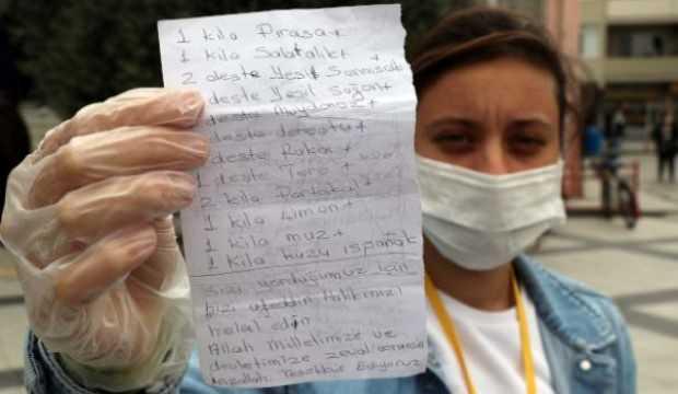 Yaşlı çiftten duygulandıran not: Yorduğumuz için bizi affedin