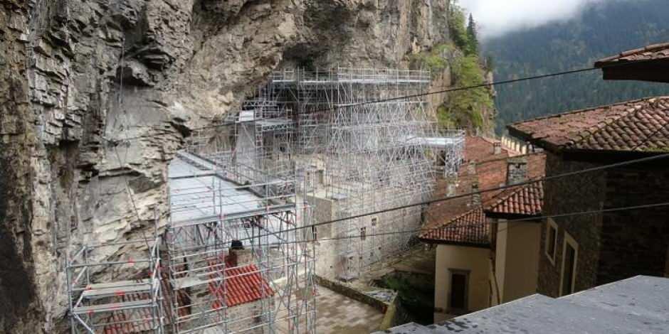 Sümela Manastırı'ndaki restorasyon çalışmalarına korona engeli