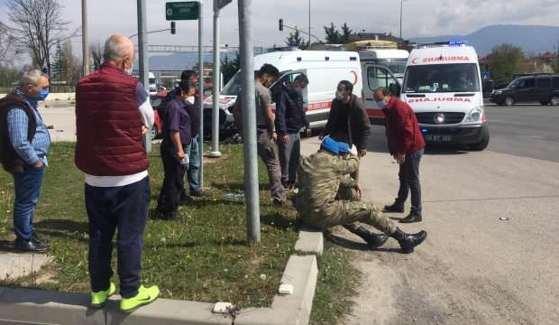 Bolu’da, askeri ambulans otomobille çarpıştı: 5 yaralı