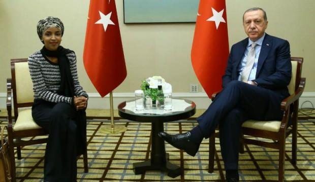 'Erdoğan ile verdiği pozla Türkiye'nin sevgisini kazanmak istemişti'! Ilhan Omar'ın gerçek yüzü