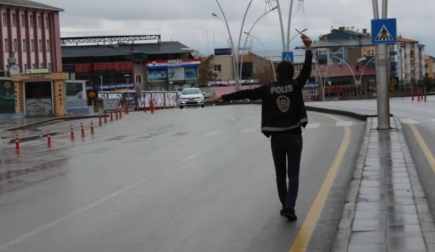 Erzurum'da kısıtlamaya uymayan 49 kişiye 63 bin 933 lira ceza